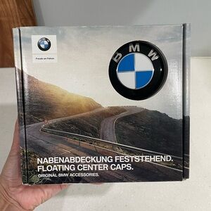 BMW Floating Center Caps